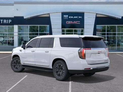 New 2026 GMC Yukon XL Elevation image 5
