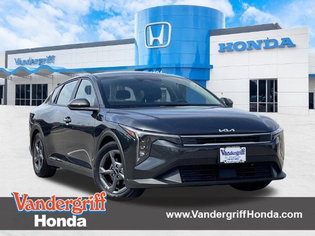 Used 2025 Kia K4 FWD image 1