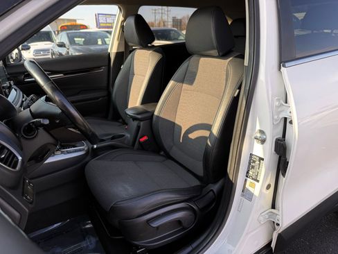 Used 2021 Kia Seltos S image 12
