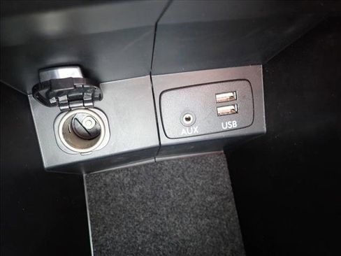 Used 2016 Subaru Forester 2.5i Premium w/ All-Weather Package image 22