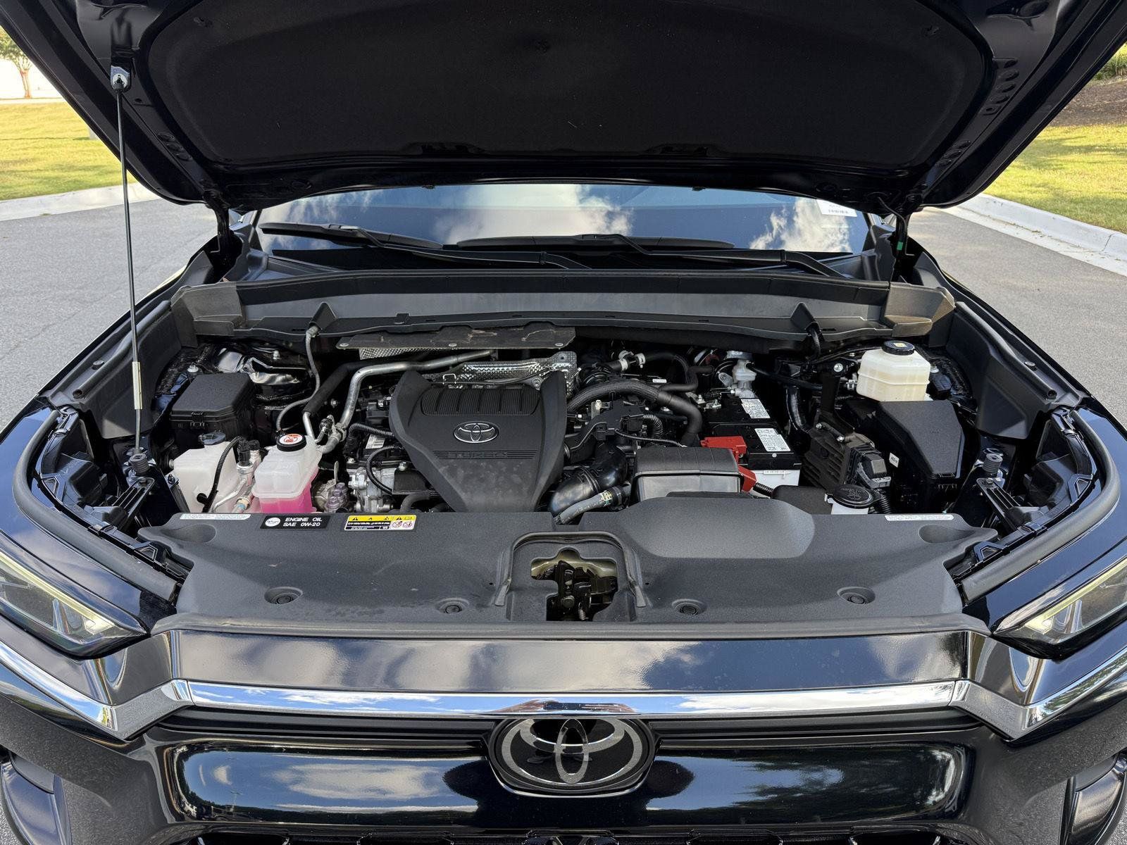 Used 2024 Toyota Grand Highlander FWD image 31