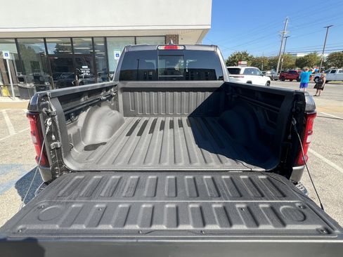 New 2025 RAM 1500 Tradesman w/ Night Edition AWD/4WD image 9