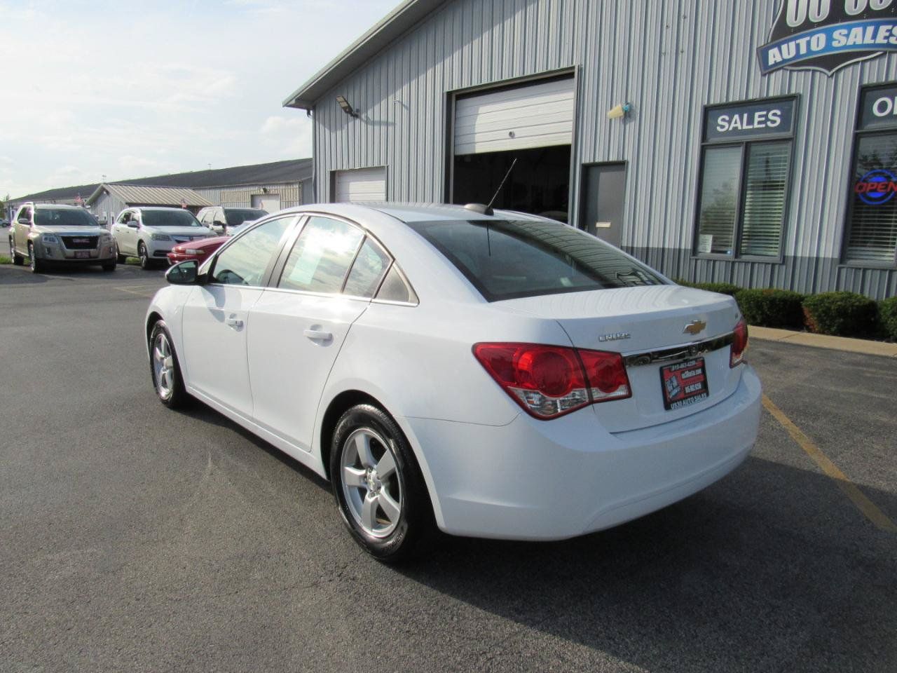 Used 2016 Chevrolet Cruze LT FWD image 4