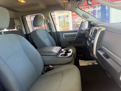 Used 2018 RAM 1500 Classic SLT image 21