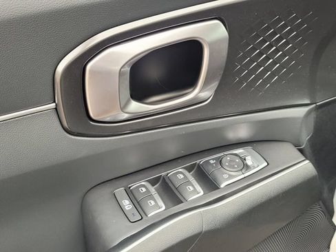 New 2026 Kia Sorento S FWD image 10