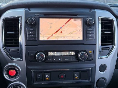 Used 2019 Nissan Titan SV w/ SV Convenience Package image 21