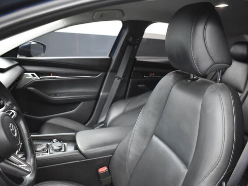 Used 2019 MAZDA MAZDA3 Sedan w/ Preferred Package image 12