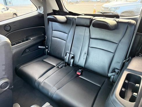 Used 2021 Honda Pilot Elite image 17