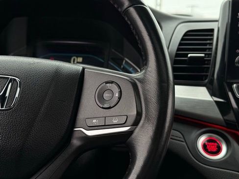 Used 2024 Honda Odyssey Sport image 9