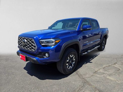 Used 2023 Toyota Tacoma TRD Off-Road w/ TRD Premium Off Road Package AWD/4WD image 7