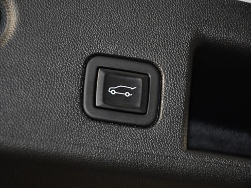 Used 2021 Chevrolet Equinox LT AWD/4WD image 52