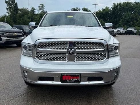 Used 2017 RAM 1500 Laramie w/ Convenience Group AWD/4WD image 8