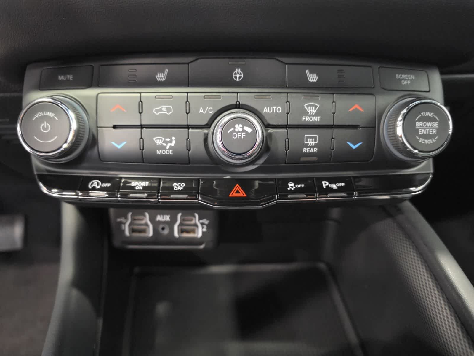 Used 2025 Dodge Durango GT AWD/4WD image 21