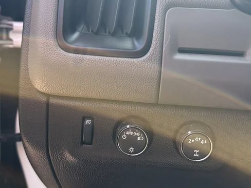 Used 2017 Chevrolet Colorado W/T w/ WT Convenience Package AWD/4WD image 17