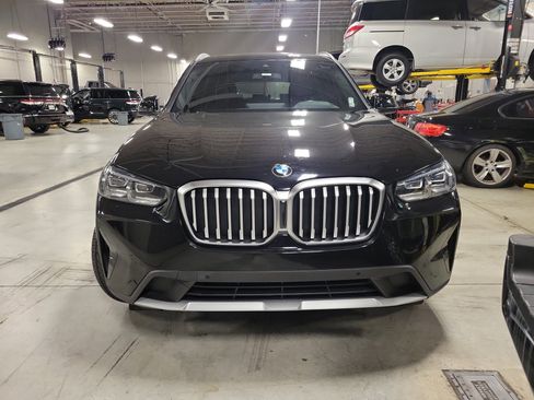 Used 2024 BMW X3 sDrive30i w/ Premium Package RWD image 2