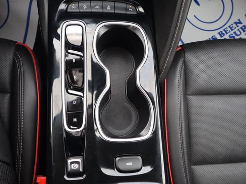 Used 2023 Buick Envision Essence w/ Technology Package I image 21