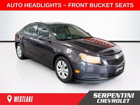 Used 2014 Chevrolet Cruze LS FWD image 1