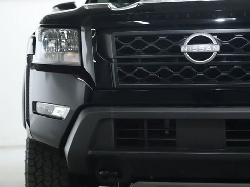 Certified 2024 Nissan Frontier SV w/ Hardbody Edition image 7