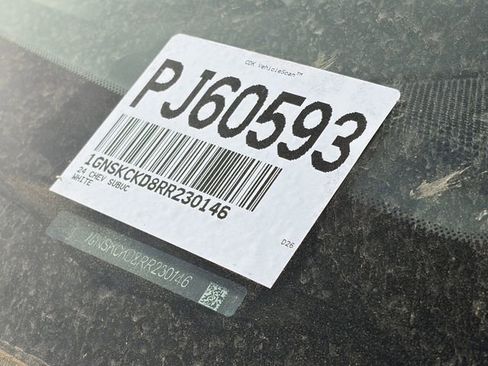 Used 2024 Chevrolet Suburban LT image 10