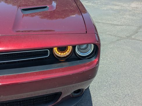 Used 2022 Dodge Challenger SXT AWD/4WD image 12