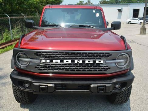 Certified 2025 Ford Bronco Badlands w/ Sasquatch Package AWD/4WD image 2