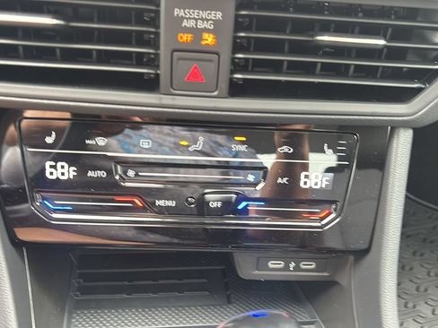 New 2026 Volkswagen Jetta SE FWD image 25