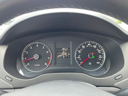 Used 2012 Volkswagen Jetta SE image 3