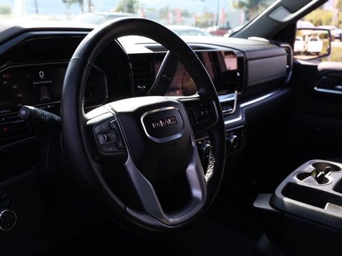 Used 2024 GMC Sierra 1500 SLT image 14