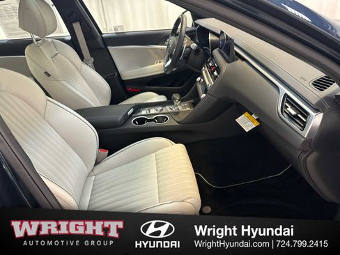 Certified 2025 Genesis G70 2.5T w/ Sport Prestige Package image 18