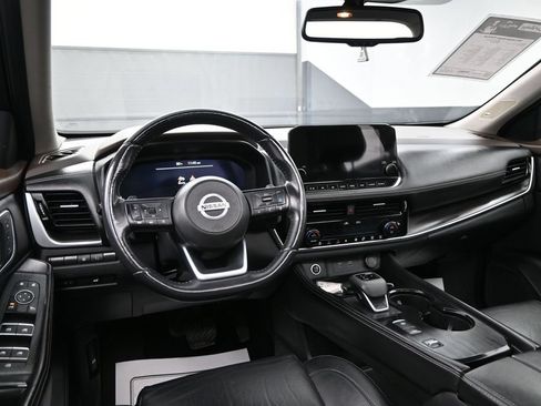 Used 2021 Nissan Rogue Platinum FWD image 26