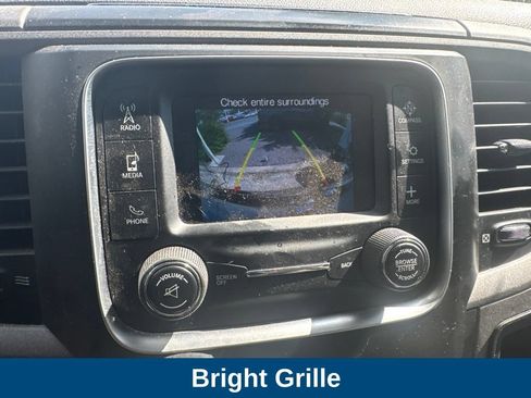 Used 2017 RAM 3500 Tradesman w/ Chrome Appearance Group AWD/4WD image 11
