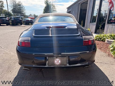 Used 2004 Porsche 911 Carrera RWD image 39
