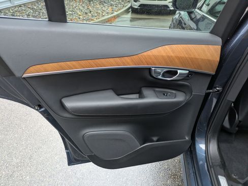 Used 2024 Volvo XC90 B6 Plus w/ Protection Package Premier image 29