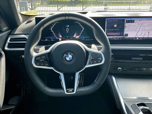 Used 2025 BMW 230i Coupe w/ M Sport Package image 6