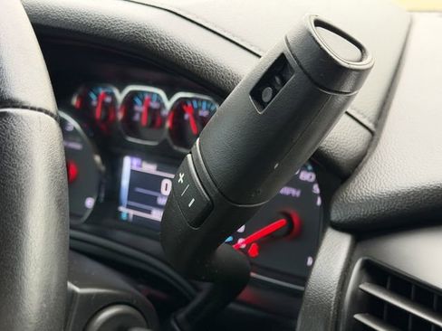 Used 2019 Chevrolet Suburban LT w/ Off-Road Package image 19