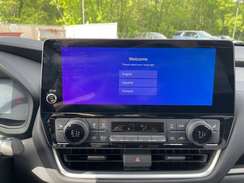 Certified 2024 Toyota Grand Highlander AWD Hybrid image 11