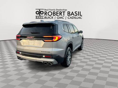Used 2025 GMC Acadia Elevation AWD/4WD image 8