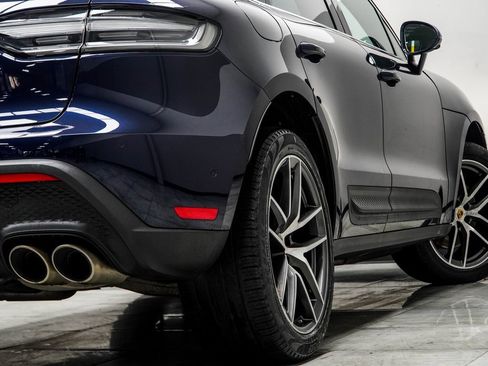 Used 2022 Porsche Macan S w/ Premium Package Plus image 18