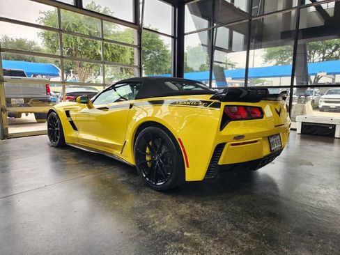 Used 2017 Chevrolet Corvette Grand Sport RWD image 4