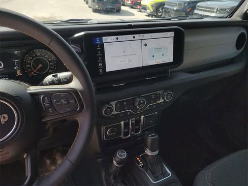 Used 2024 Jeep Wrangler Sport S image 30