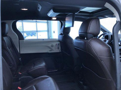 Certified 2022 Toyota Sienna Platinum AWD/4WD image 22