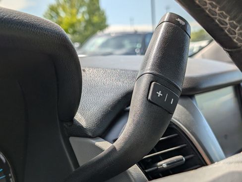 Used 2020 Chevrolet Suburban LT AWD/4WD image 29