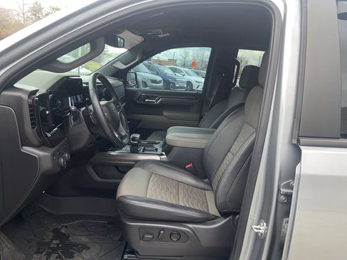 Used 2024 Chevrolet Silverado 1500 ZR2 w/ Dark Appearance Package image 5