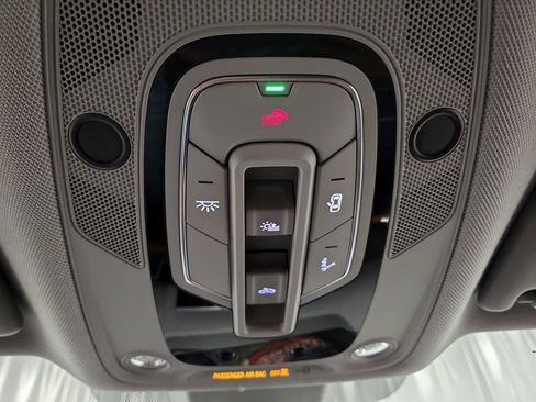 Used 2021 Audi Q5 2.0T Premium w/ Convenience Package image 21