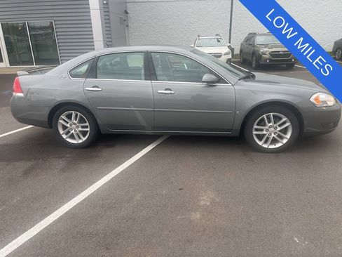 Used 2008 Chevrolet Impala LTZ image 2