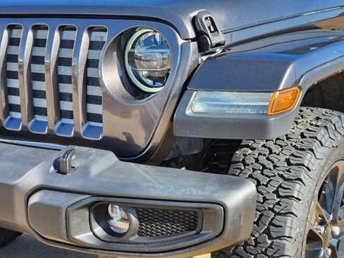 Used 2020 Jeep Wrangler Unlimited Sahara AWD/4WD image 10