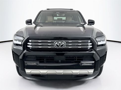 Certified 2025 Toyota 4Runner Limited AWD/4WD image 9