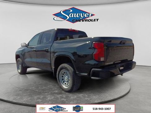 Used 2024 Chevrolet Colorado W/T RWD image 3