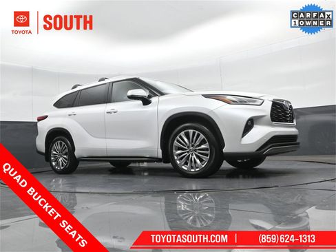 Used 2023 Toyota Highlander Platinum image 45