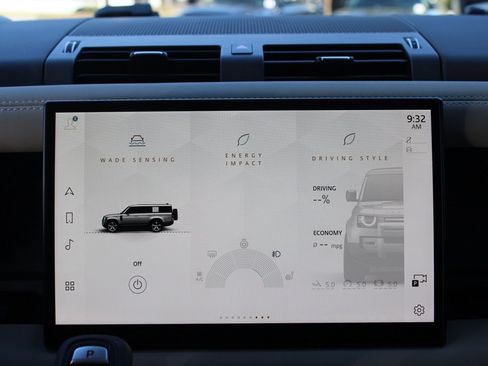 Used 2024 Land Rover Defender 130 X image 24